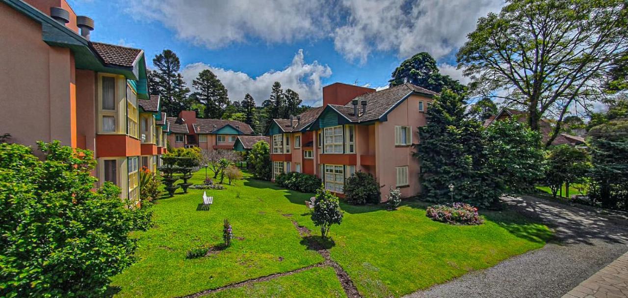 Duplex Floresta Negra - Sua Base Perfeita Em Gramado! Otima Localizacao Lagonegro 500M - 02 Quartos E 02 Banheiros Para Familia Em Condominio Fechad0, Cozinha Completa Com Garagem E Portaria 24H 외부 사진