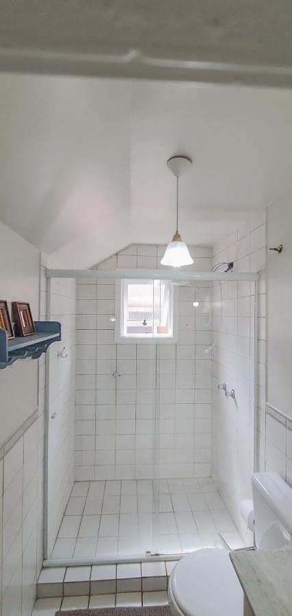 Duplex Floresta Negra - Sua Base Perfeita Em Gramado! Otima Localizacao Lagonegro 500M - 02 Quartos E 02 Banheiros Para Familia Em Condominio Fechad0, Cozinha Completa Com Garagem E Portaria 24H 외부 사진
