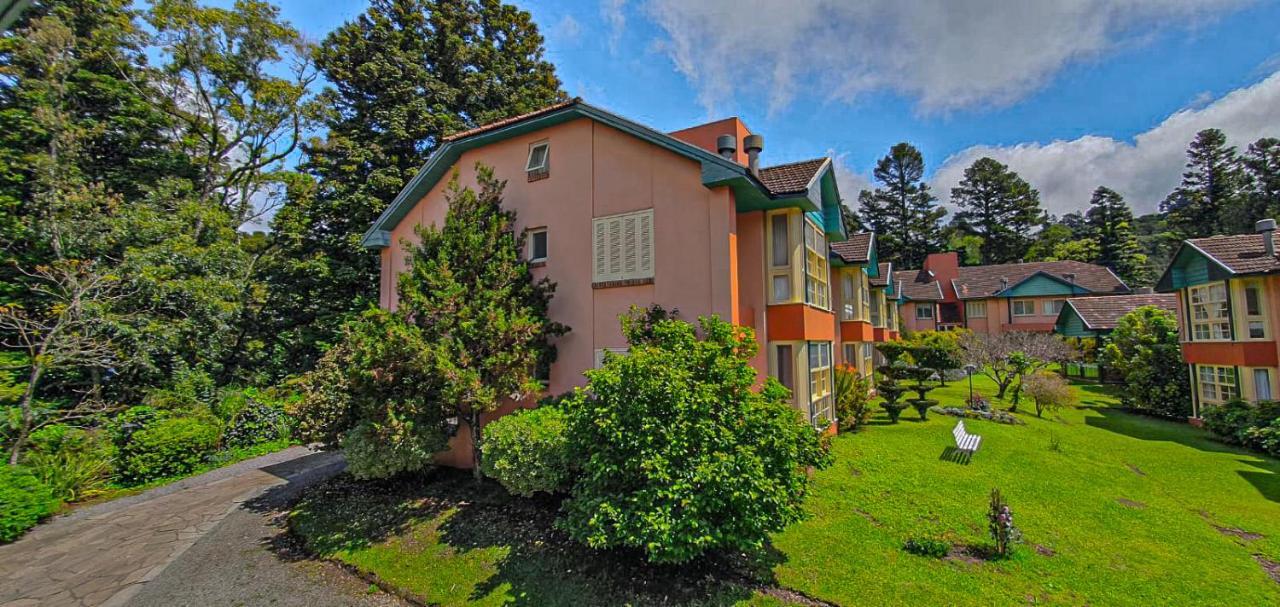 Duplex Floresta Negra - Sua Base Perfeita Em Gramado! Otima Localizacao Lagonegro 500M - 02 Quartos E 02 Banheiros Para Familia Em Condominio Fechad0, Cozinha Completa Com Garagem E Portaria 24H 외부 사진